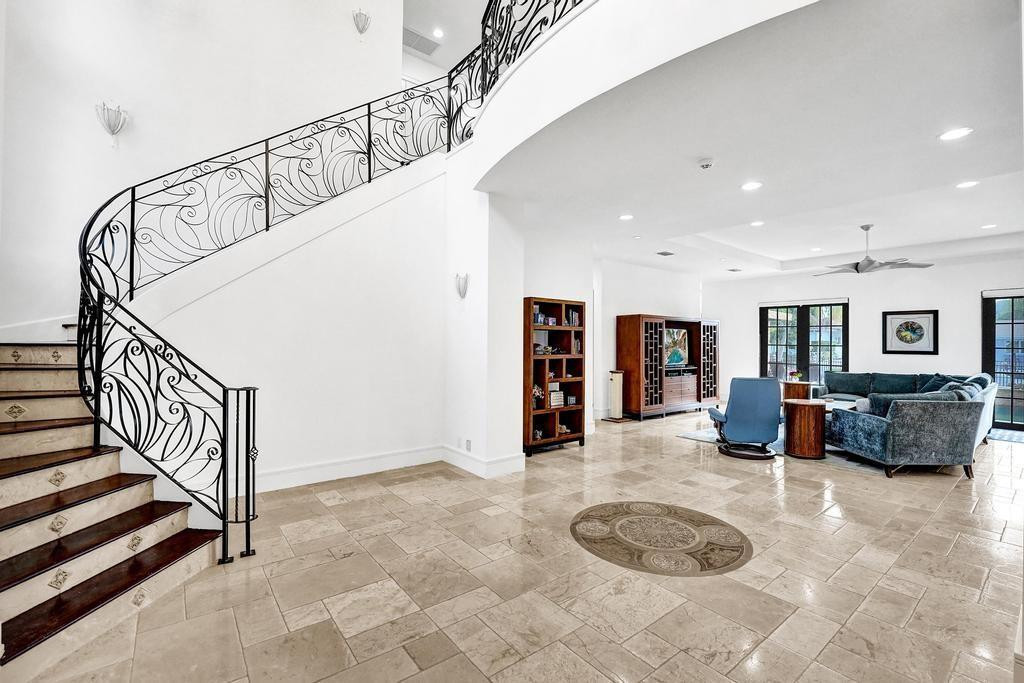 2340 NE 47th Lighthouse Point, FL 33064