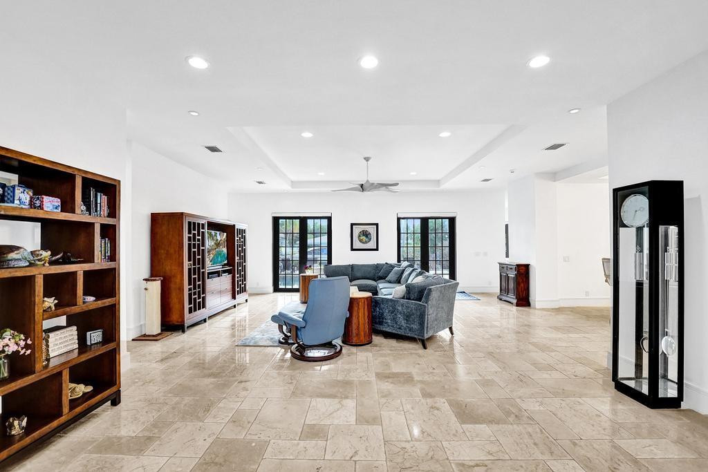 2340 NE 47th Lighthouse Point, FL 33064