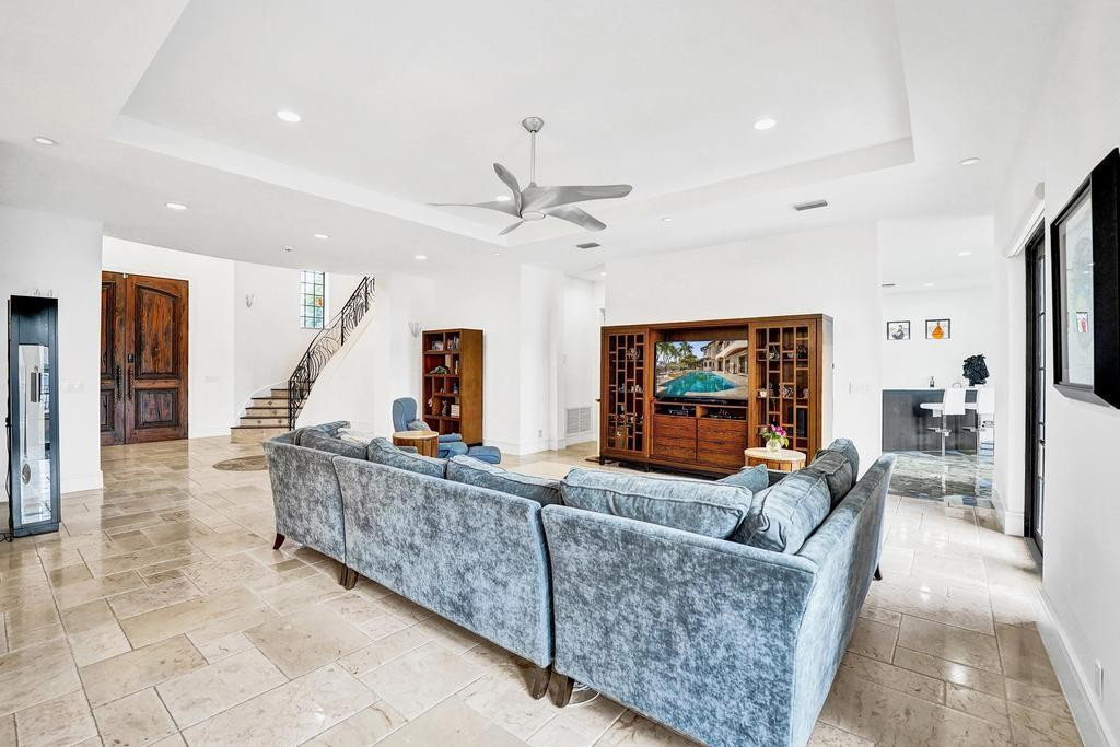 2340 NE 47th Lighthouse Point, FL 33064