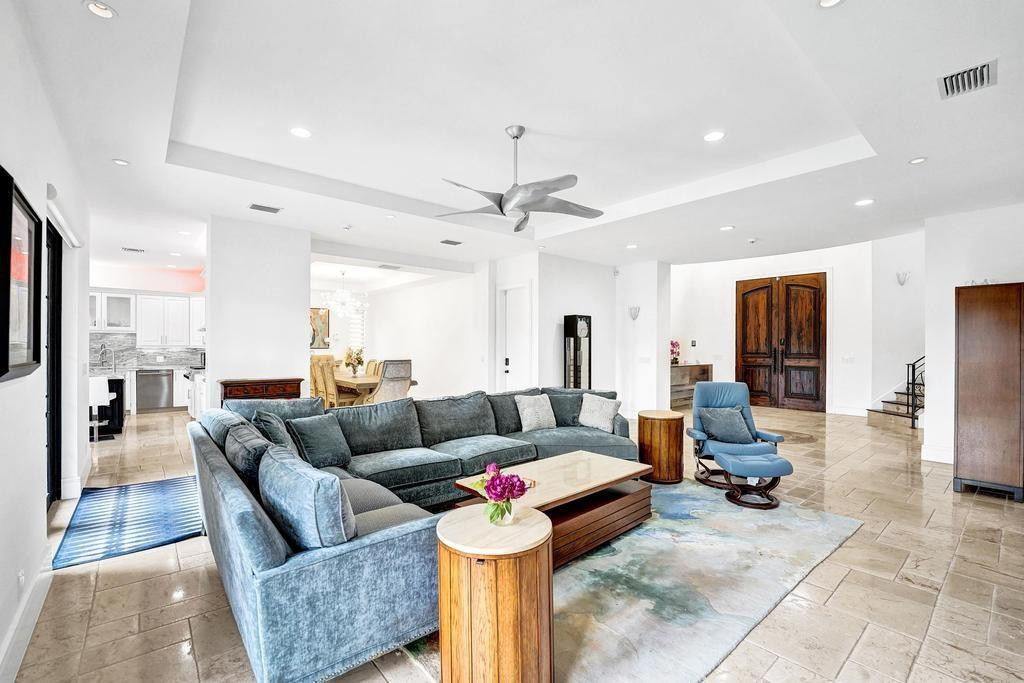2340 NE 47th Lighthouse Point, FL 33064