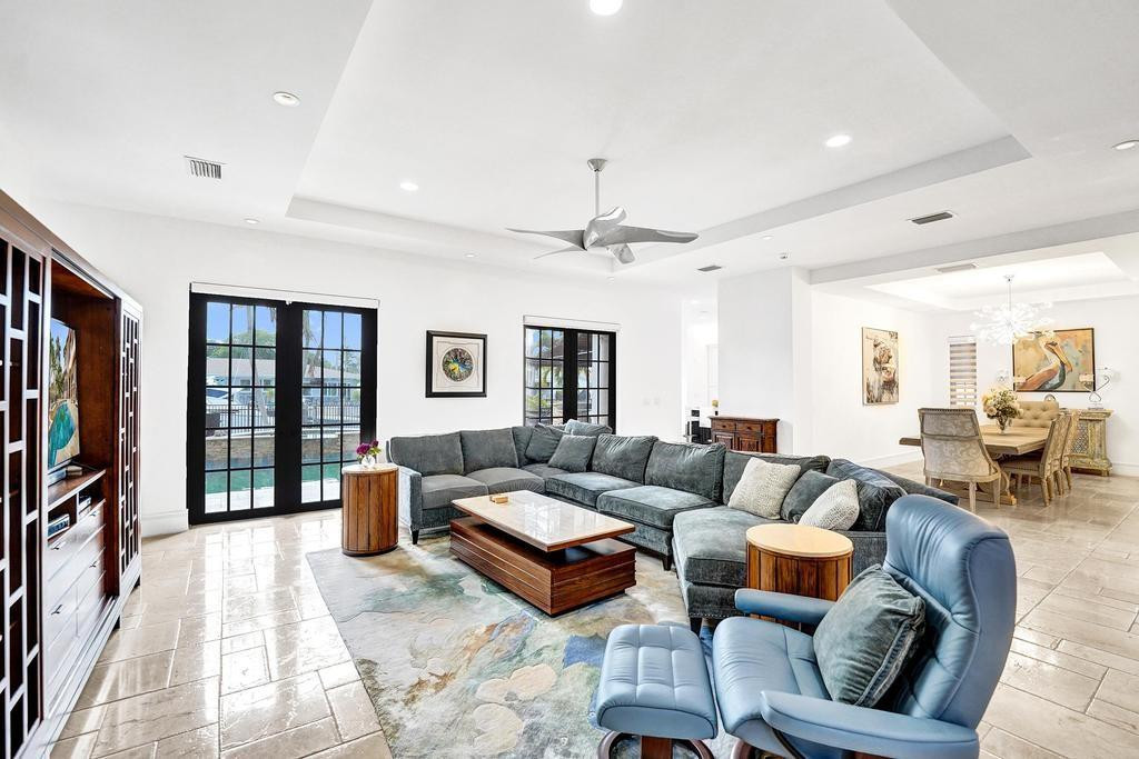 2340 NE 47th Lighthouse Point, FL 33064