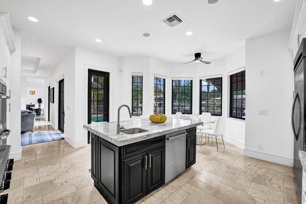 2340 NE 47th Lighthouse Point, FL 33064