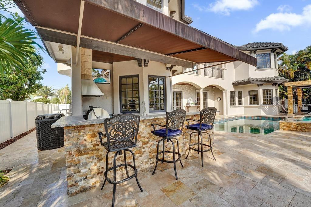 2340 NE 47th Lighthouse Point, FL 33064