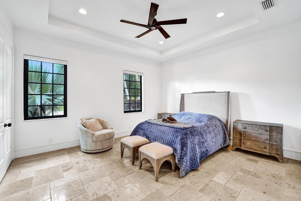2340 NE 47th Lighthouse Point, FL 33064