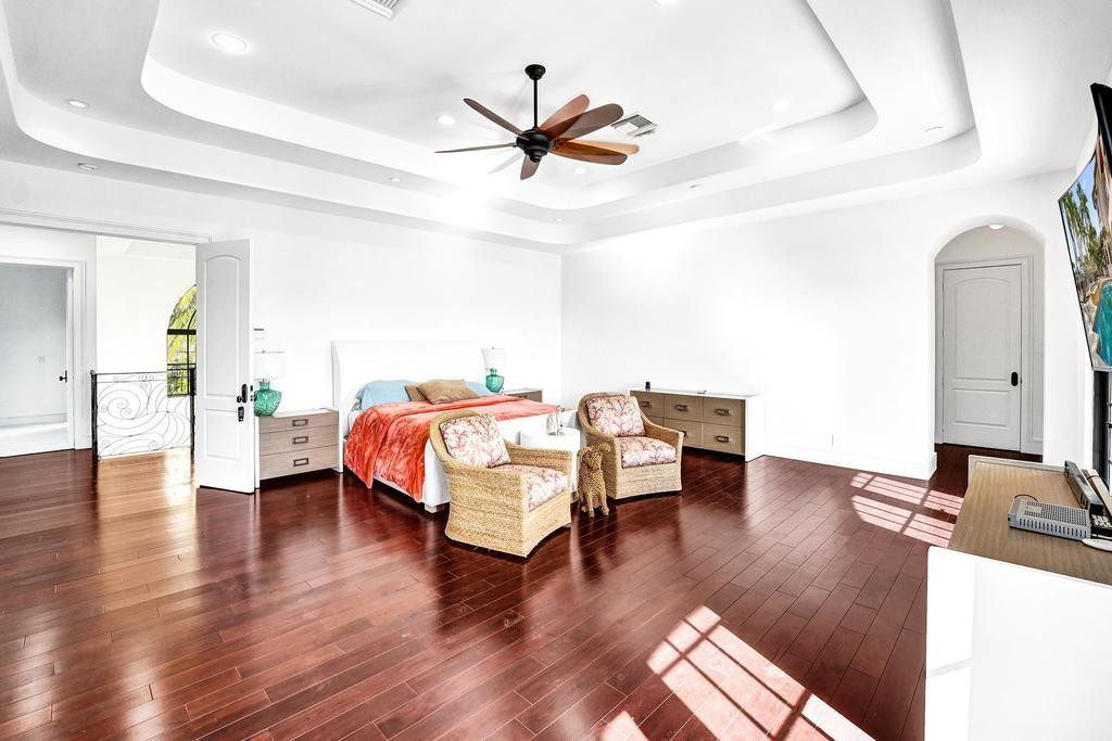 2340 NE 47th Lighthouse Point, FL 33064