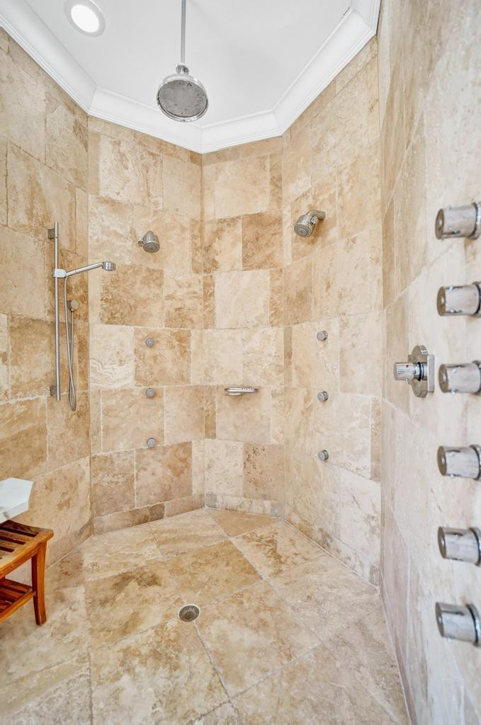 2340 NE 47th Lighthouse Point, FL 33064