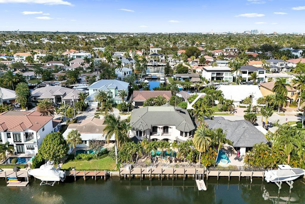 2340 NE 47th Lighthouse Point, FL 33064