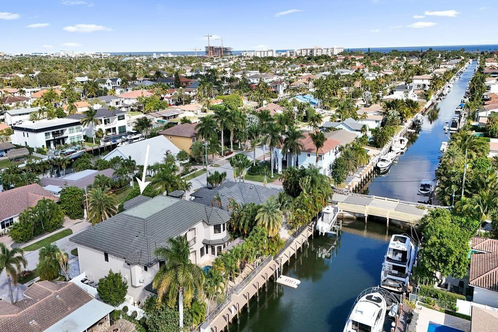 2340 NE 47th Lighthouse Point, FL 33064