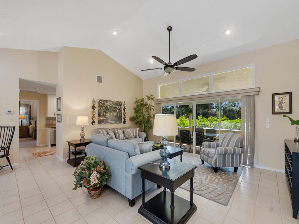 4375 Gator Trace Ln Fort Pierce, FL 34982