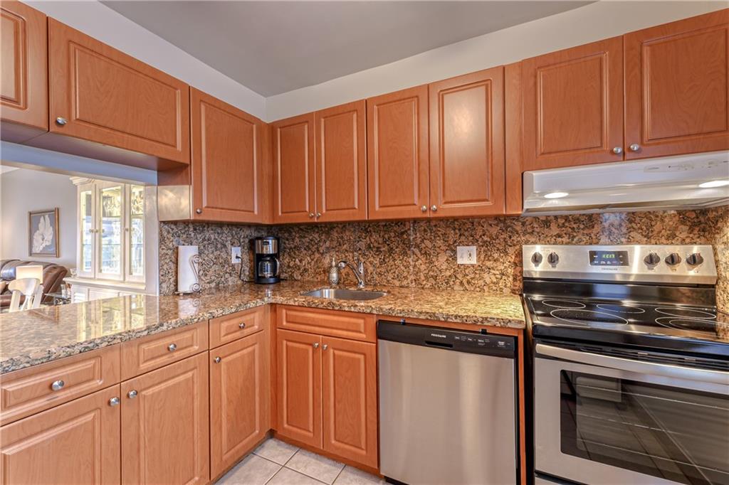 550 NW 78th Ter #201
