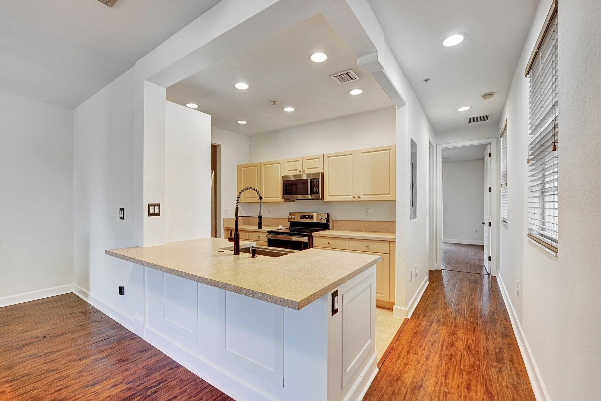 454 SW 147th #4601 Pembroke Pines, FL 33027