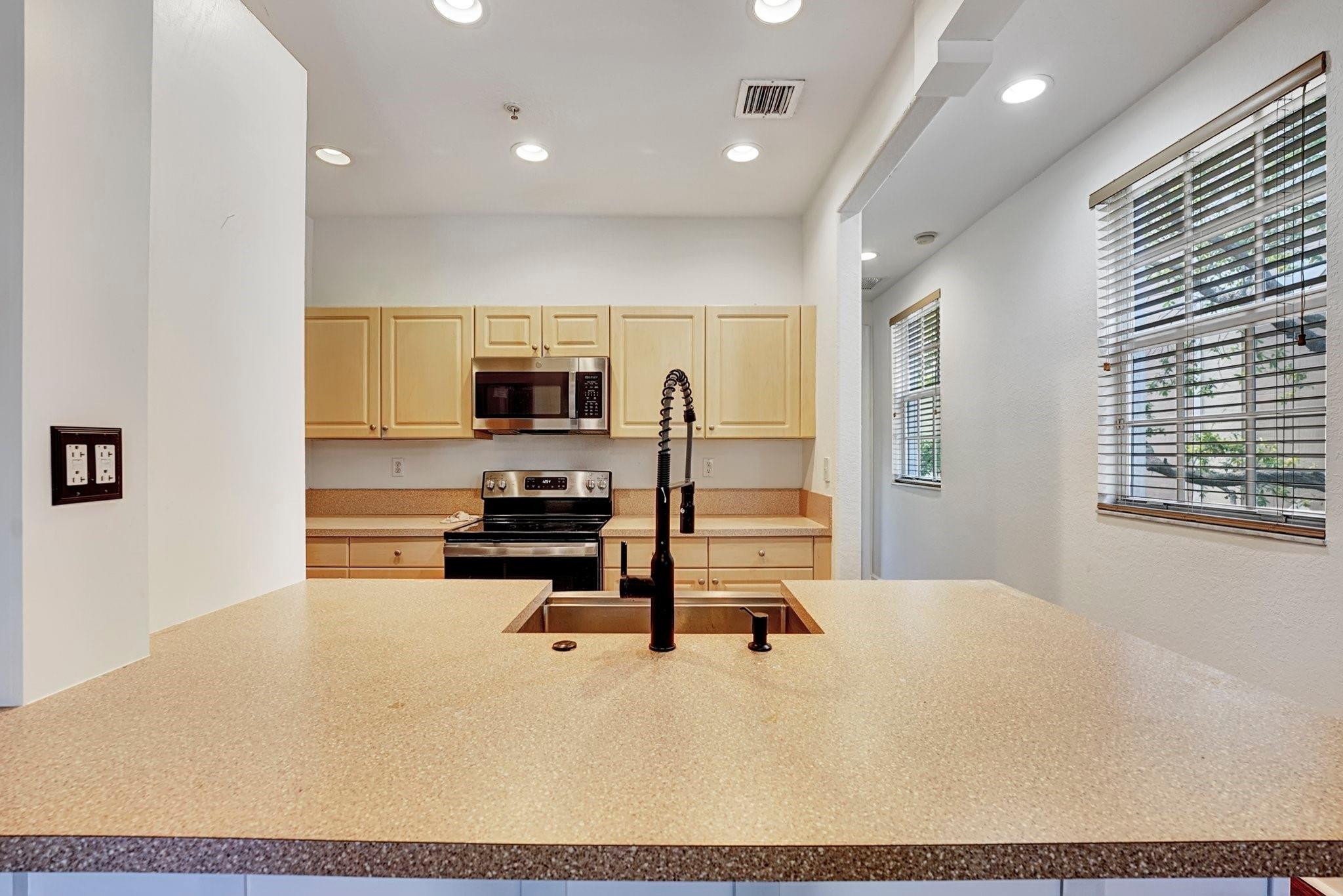 454 SW 147th #4601 Pembroke Pines, FL 33027