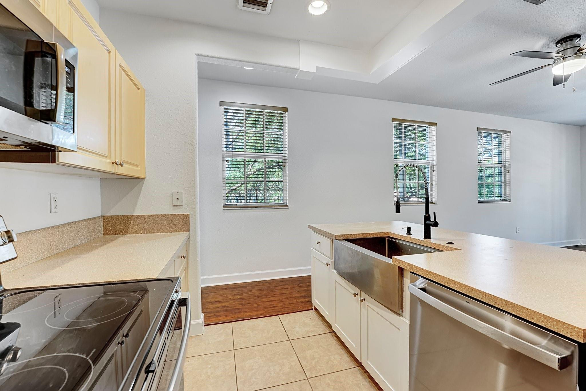 454 SW 147th #4601 Pembroke Pines, FL 33027