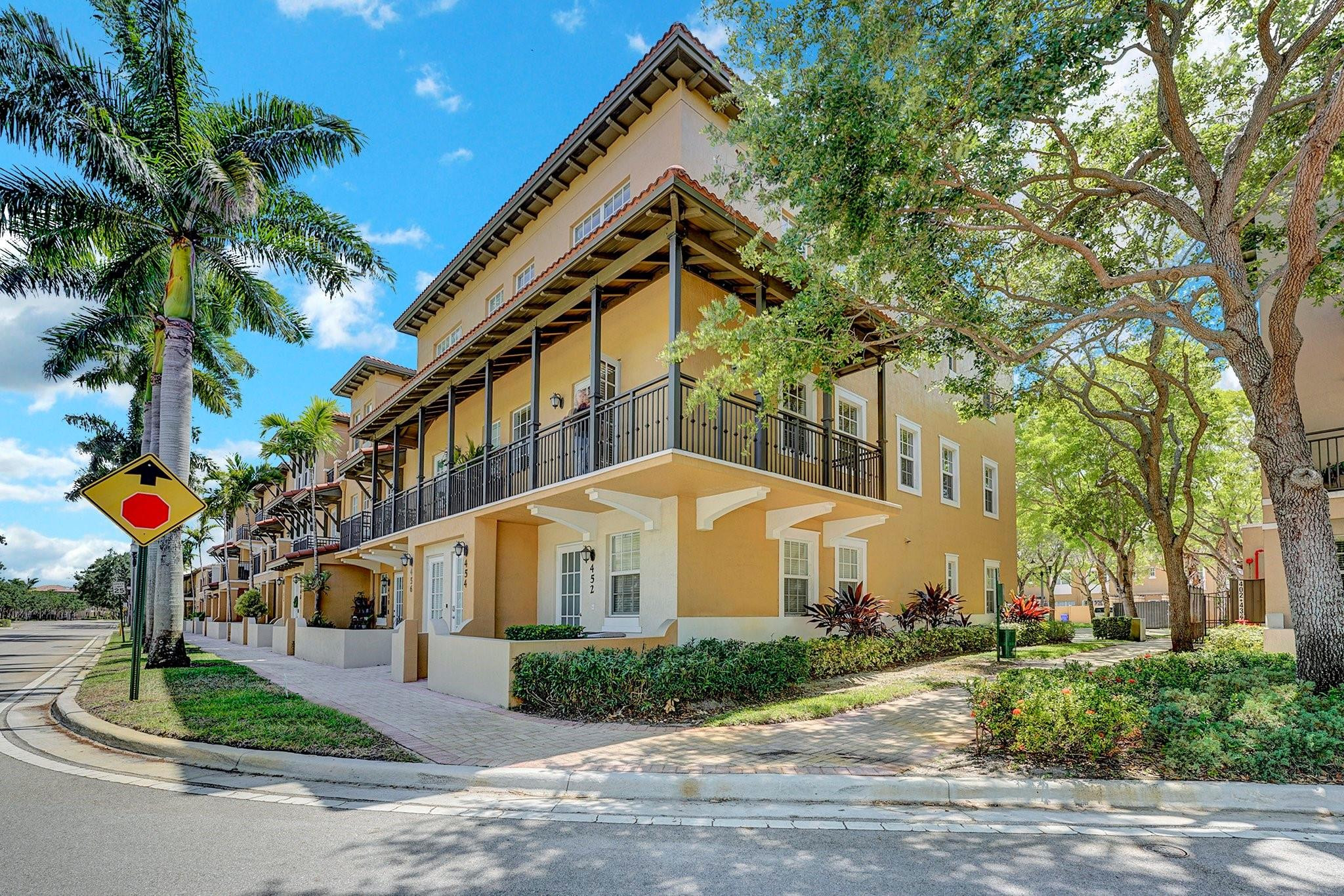 454 SW 147th #4601 Pembroke Pines, FL 33027