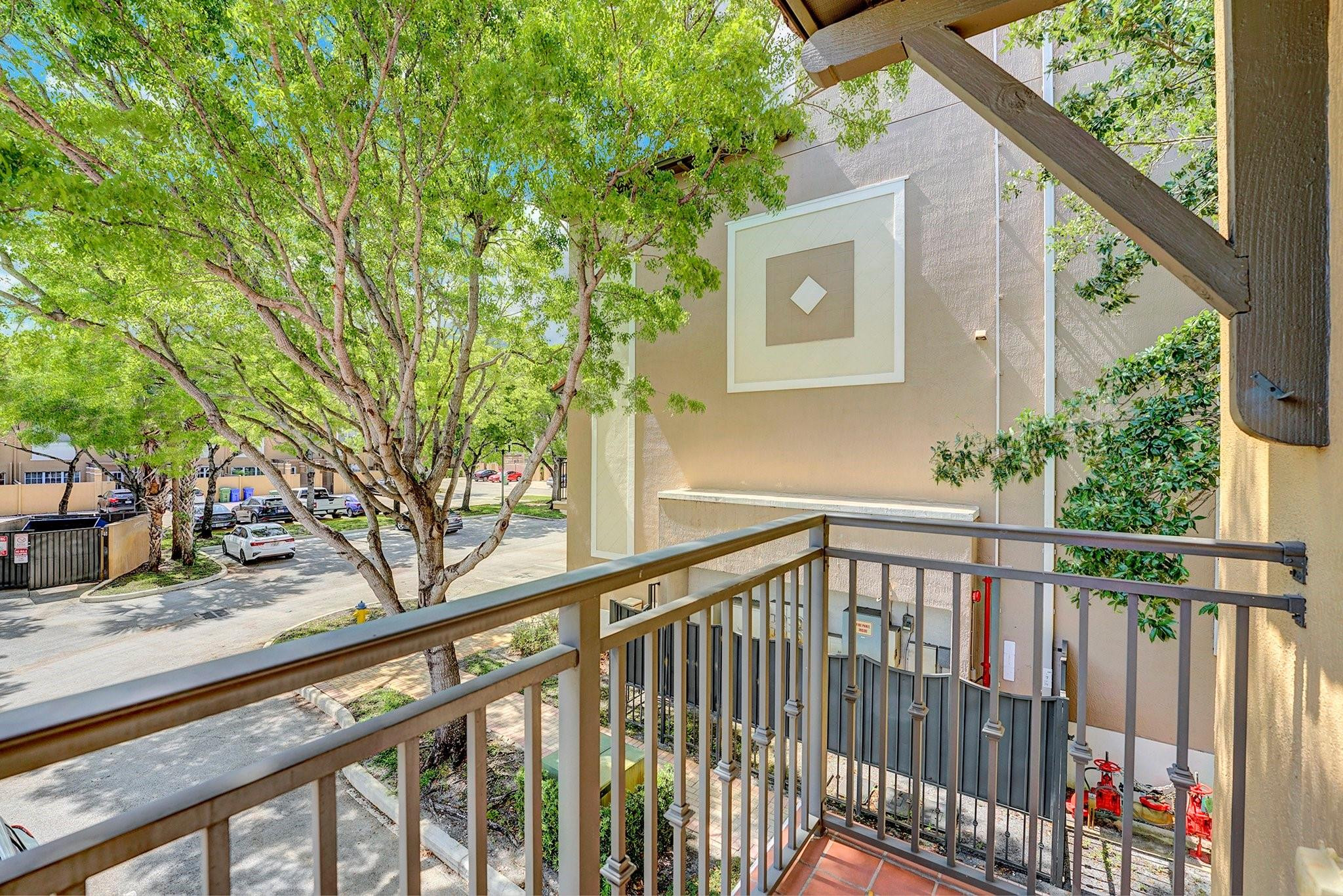 454 SW 147th #4601 Pembroke Pines, FL 33027