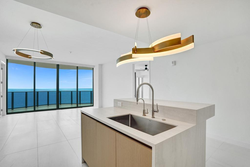 900 N Ocean #1405 Pompano Beach, FL 33062