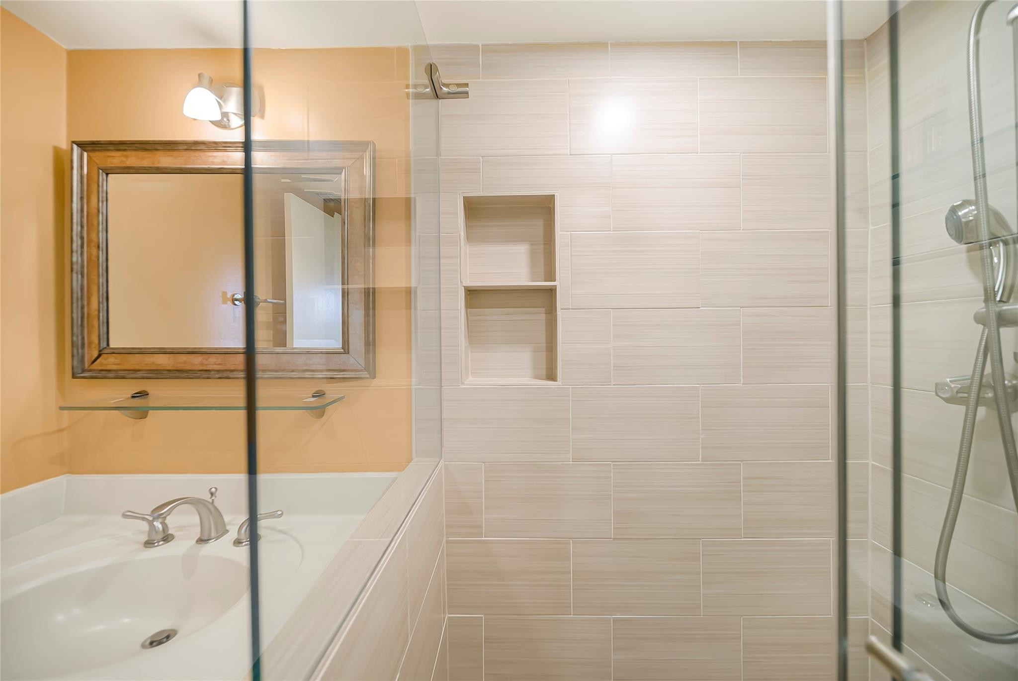 3105 NE 28th #2B Fort Lauderdale, FL 33308