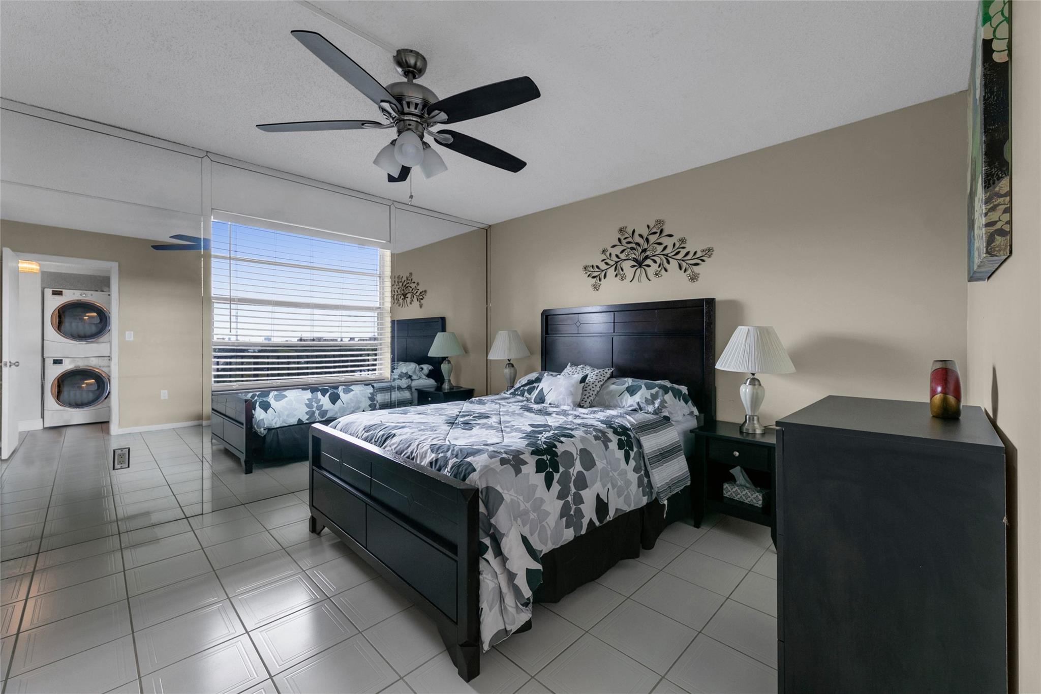 3940 Inverrary Blvd #806-A