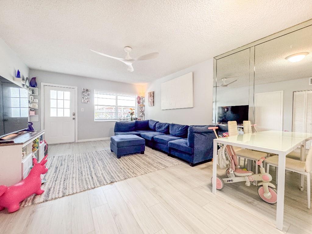 701 Pine Dr #210