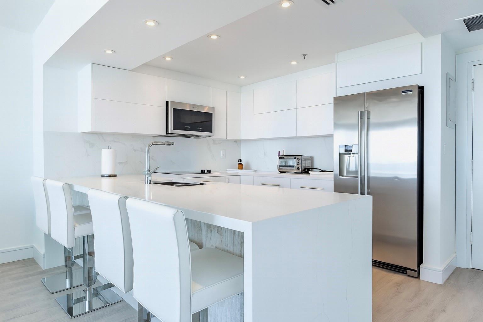 5601 Collins Ave #1419