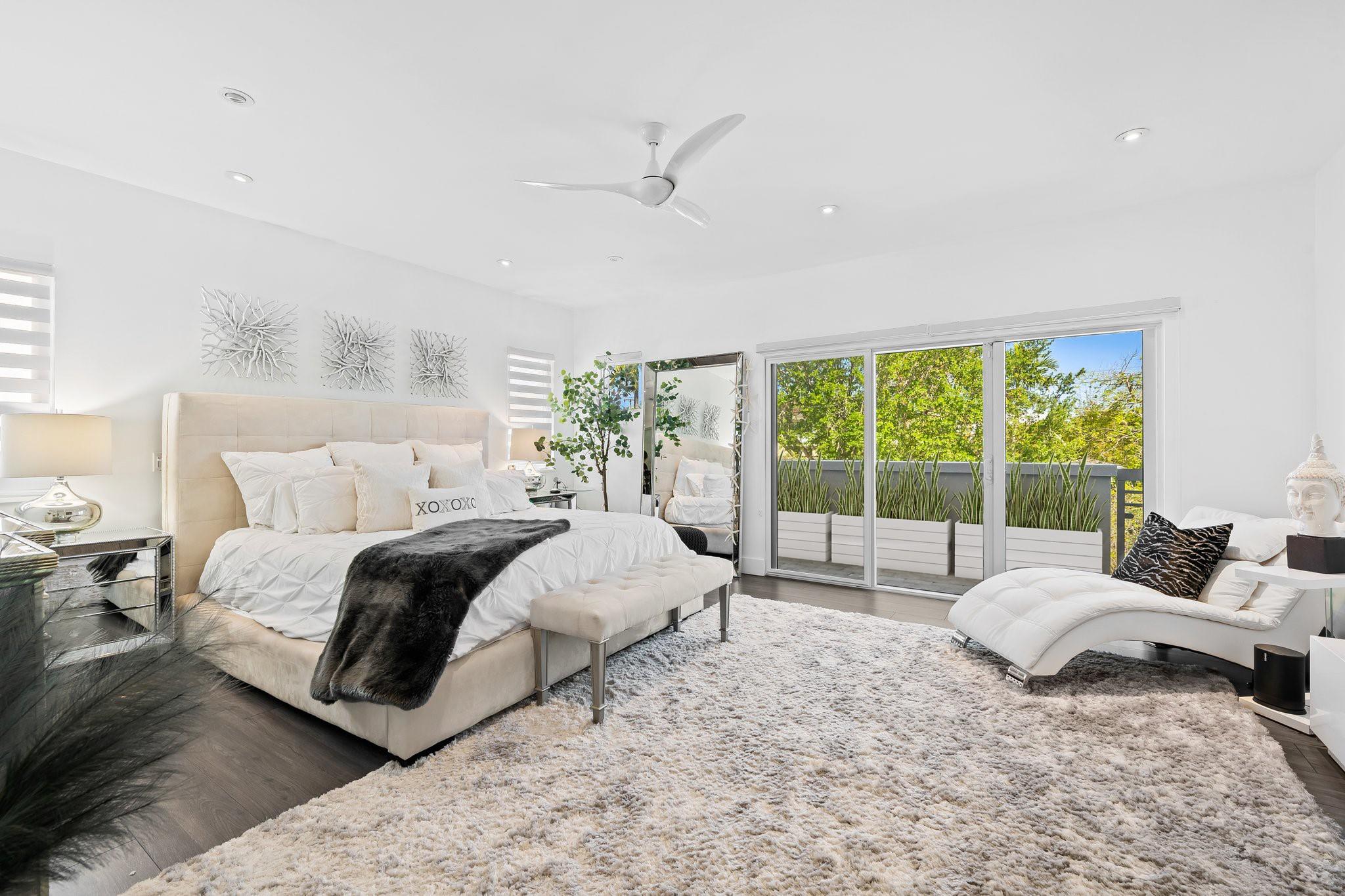 1223 NE 14th Ave Fort Lauderdale, FL 33304