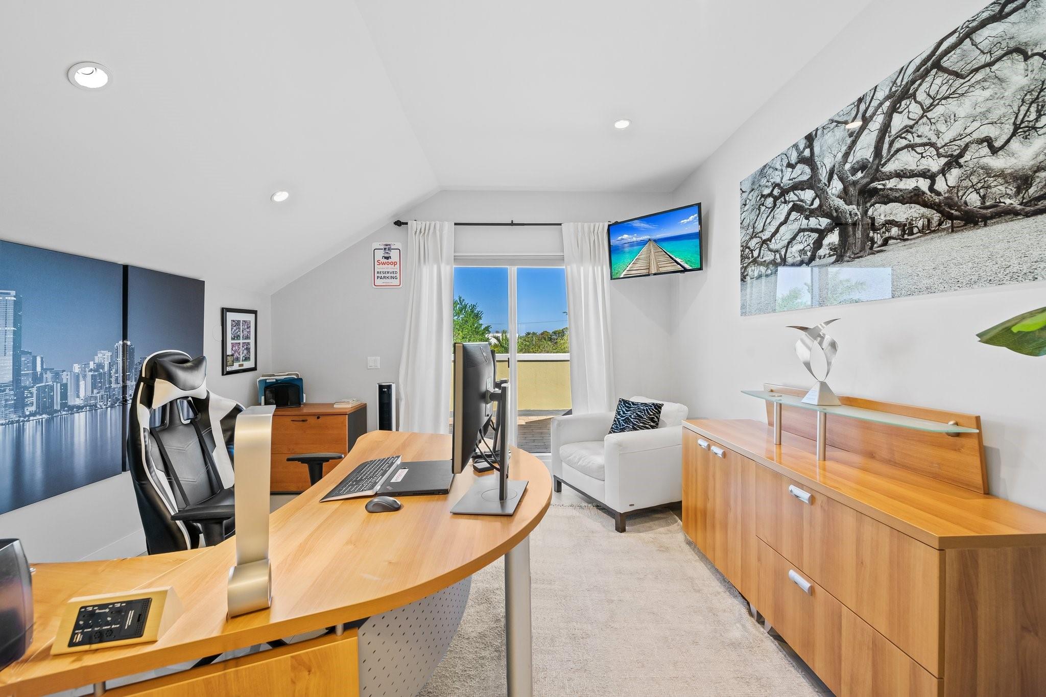 1223 NE 14th Ave Fort Lauderdale, FL 33304