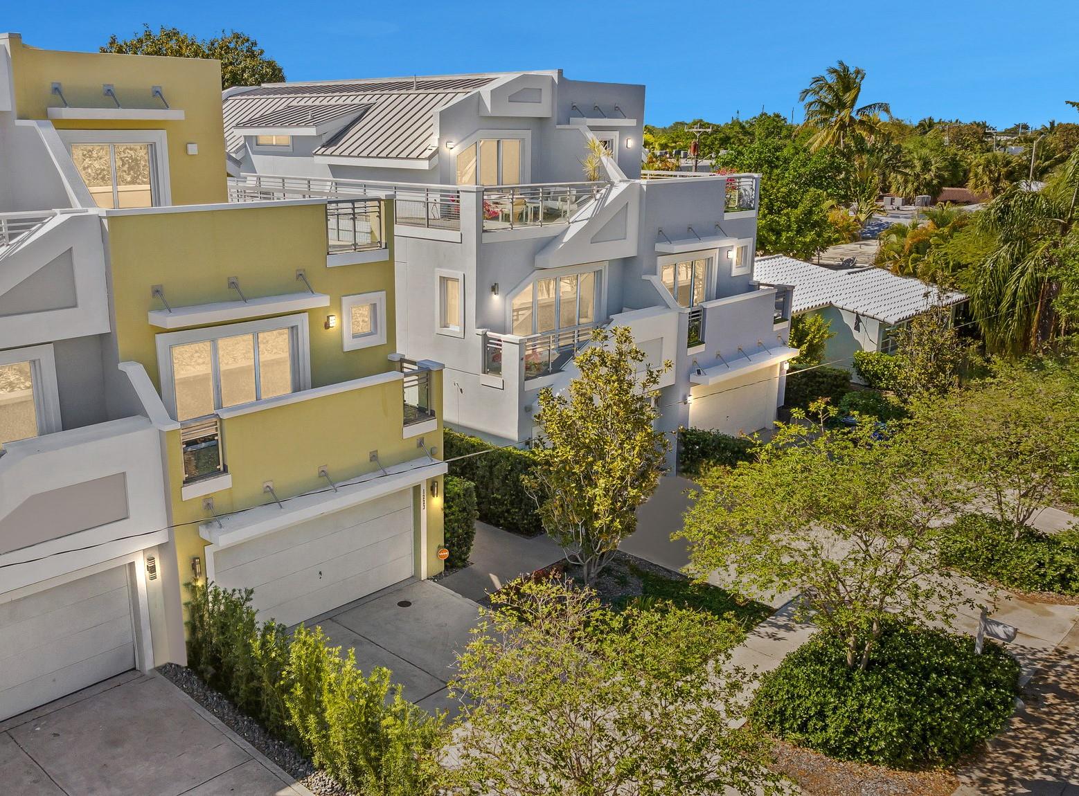 1223 NE 14th Ave Fort Lauderdale, FL 33304