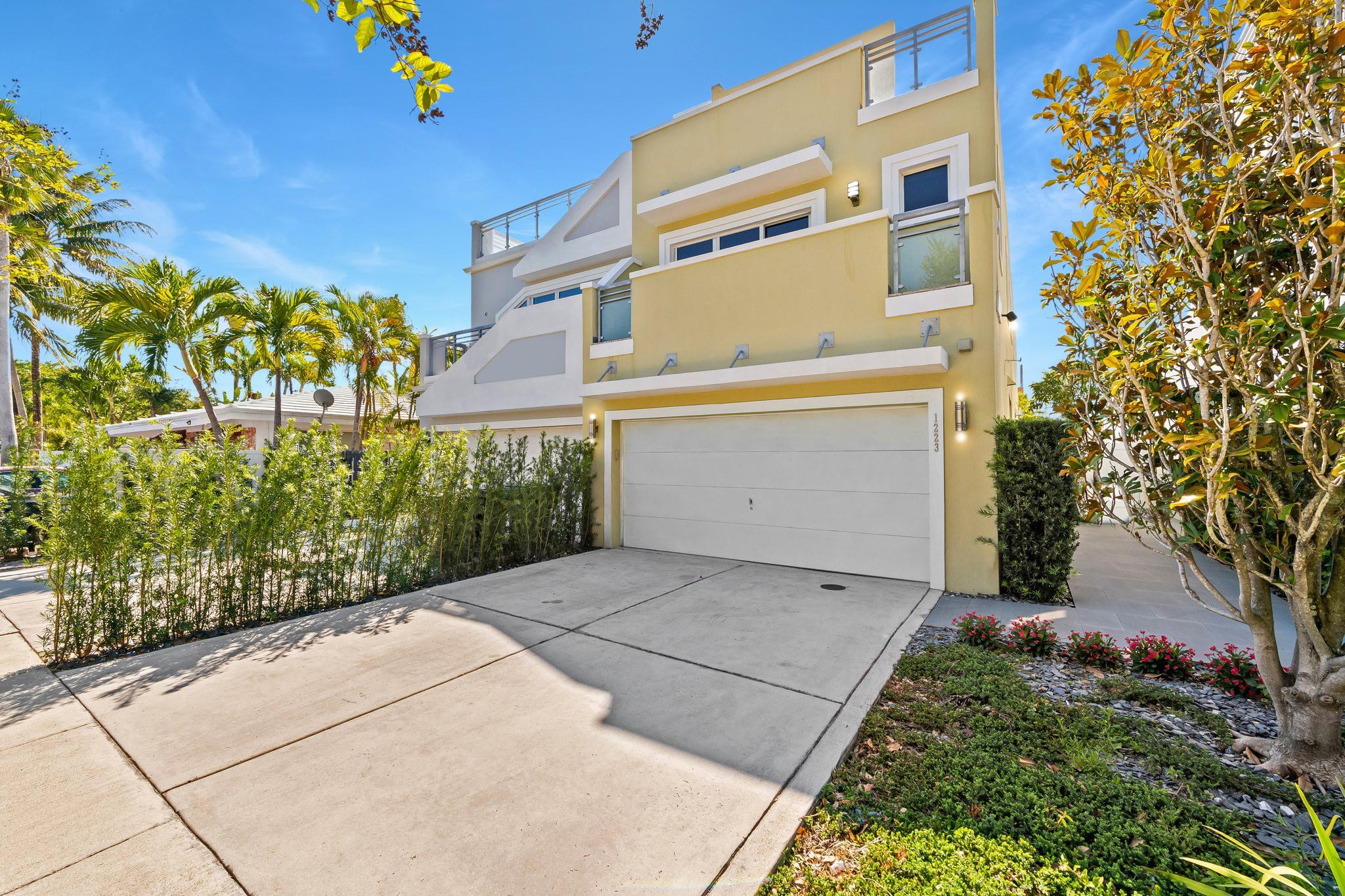 1223 NE 14th Ave Fort Lauderdale, FL 33304