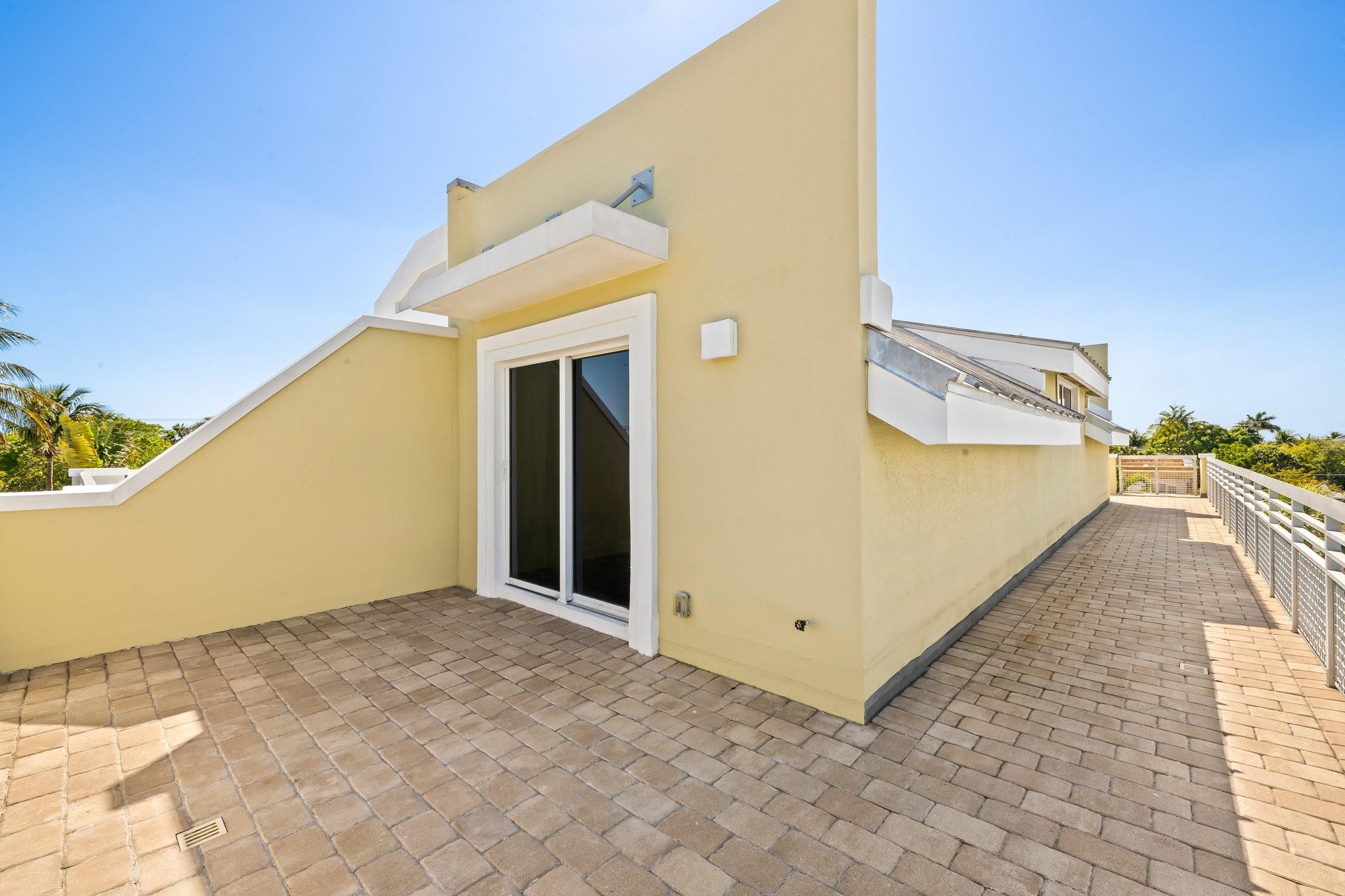 1223 NE 14th Ave Fort Lauderdale, FL 33304