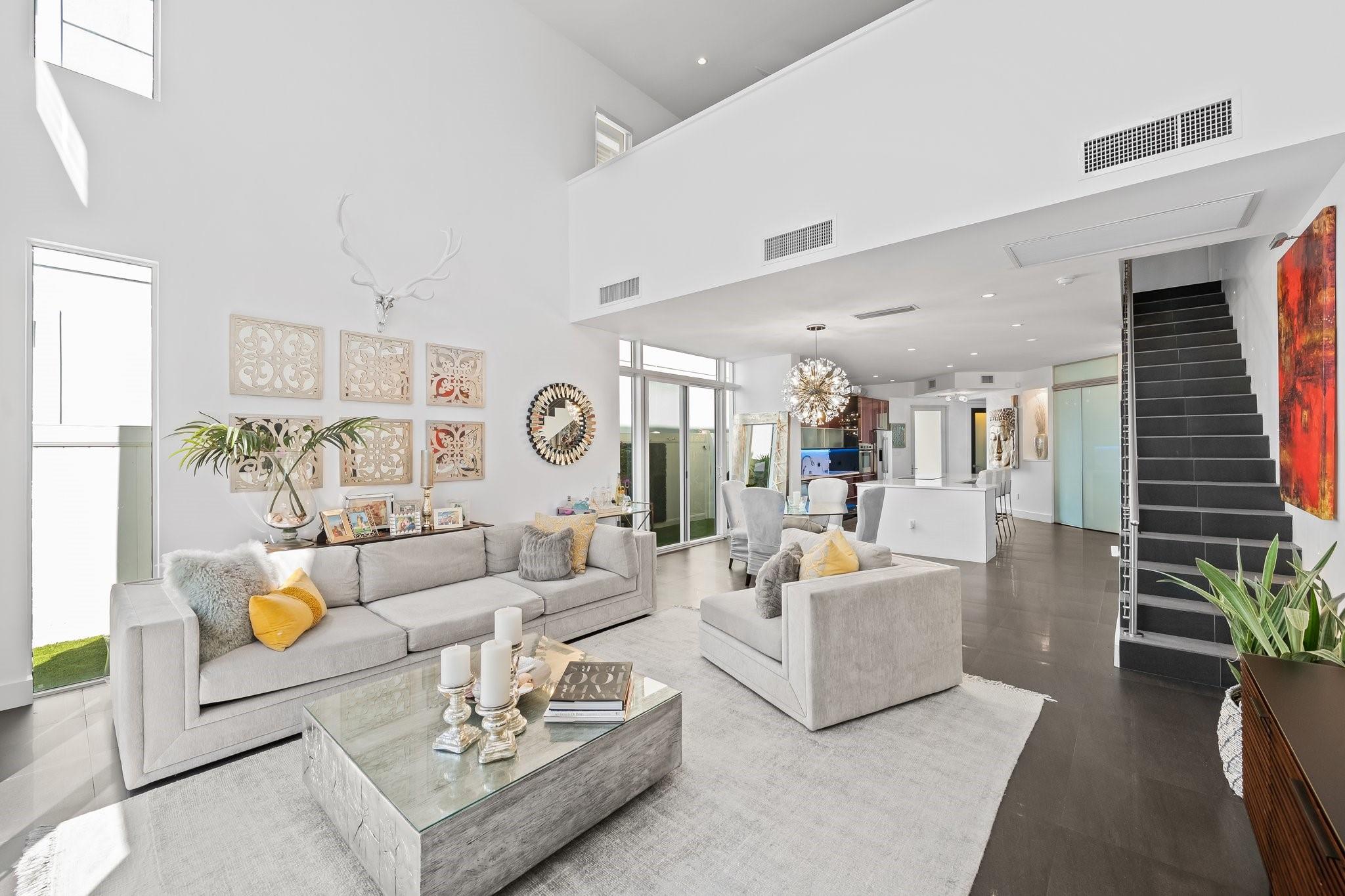 1223 NE 14th Ave Fort Lauderdale, FL 33304