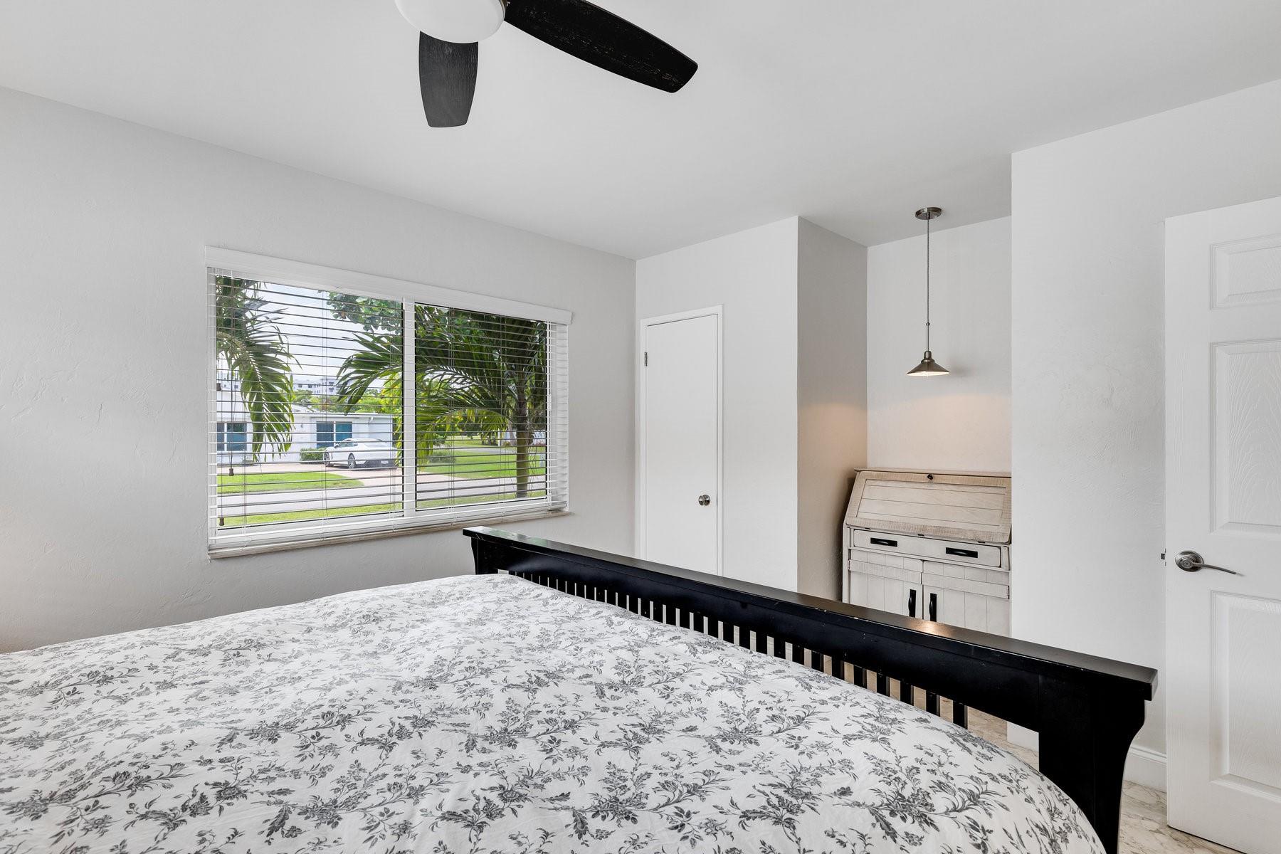 2031 NE 14th Ct Fort Lauderdale, FL 33304