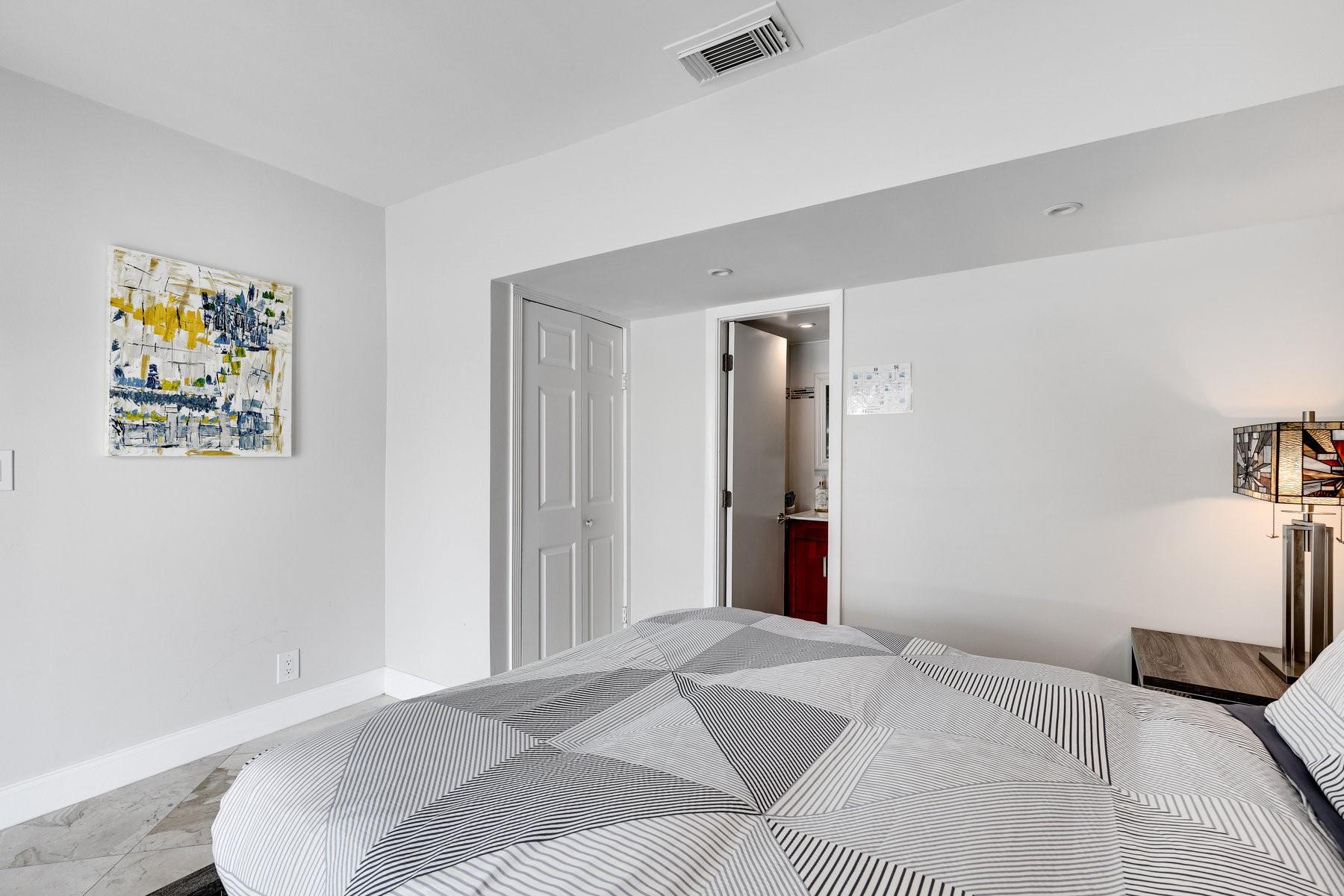 2031 NE 14th Ct Fort Lauderdale, FL 33304