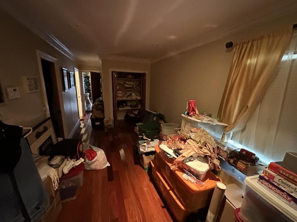 418 Alamanda Dr Hallandale Beach, FL 33009