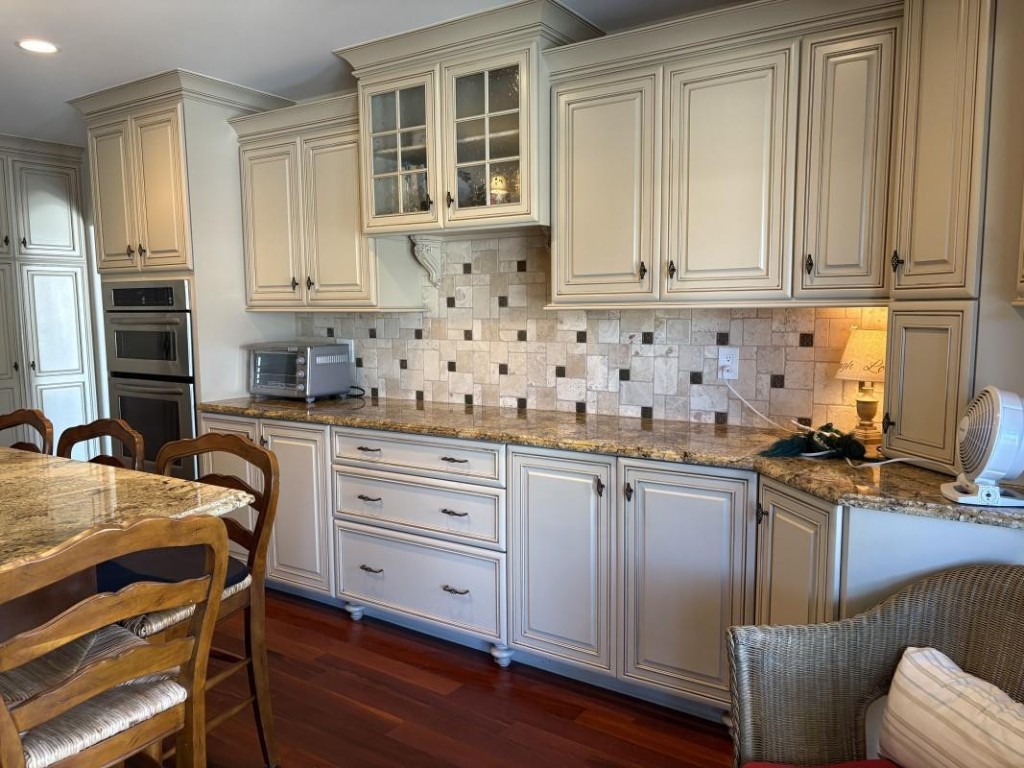 418 Alamanda Dr Hallandale Beach, FL 33009