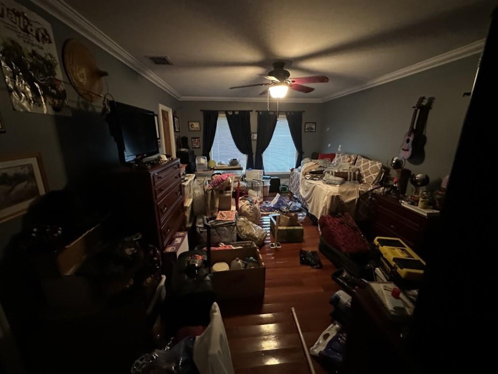 418 Alamanda Dr Hallandale Beach, FL 33009