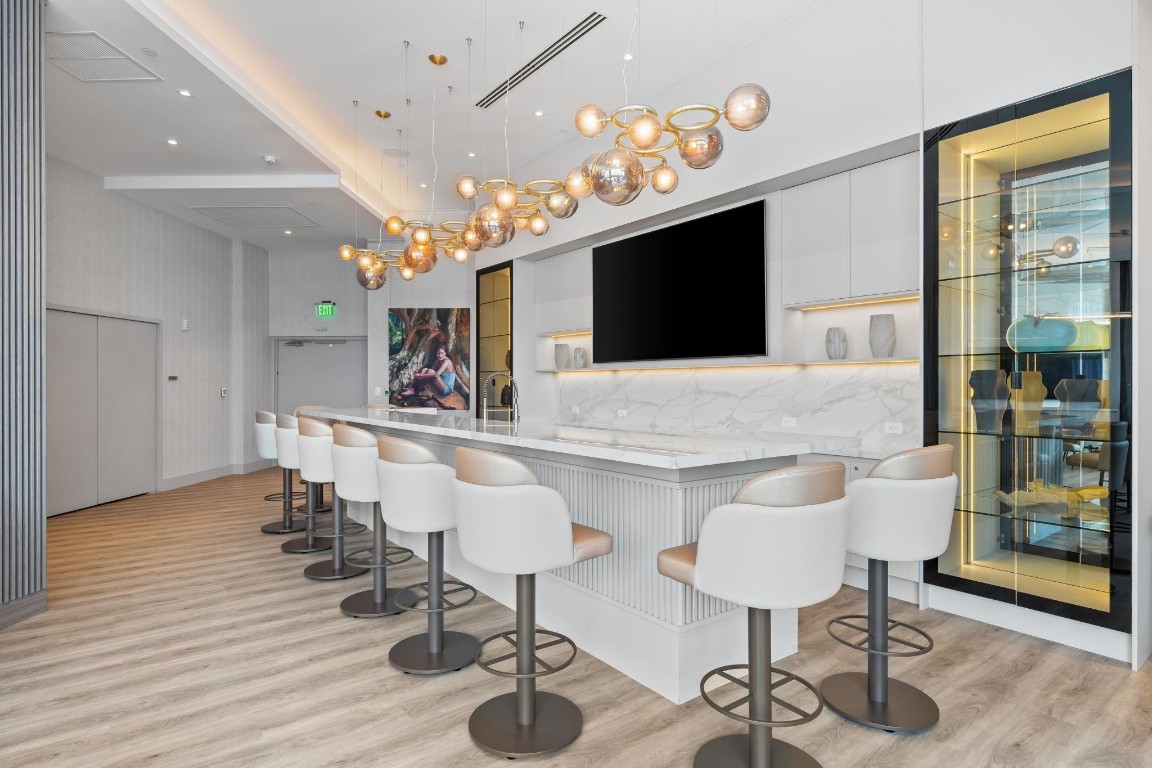 333 Las Olas #2308 Fort Lauderdale, FL 33301