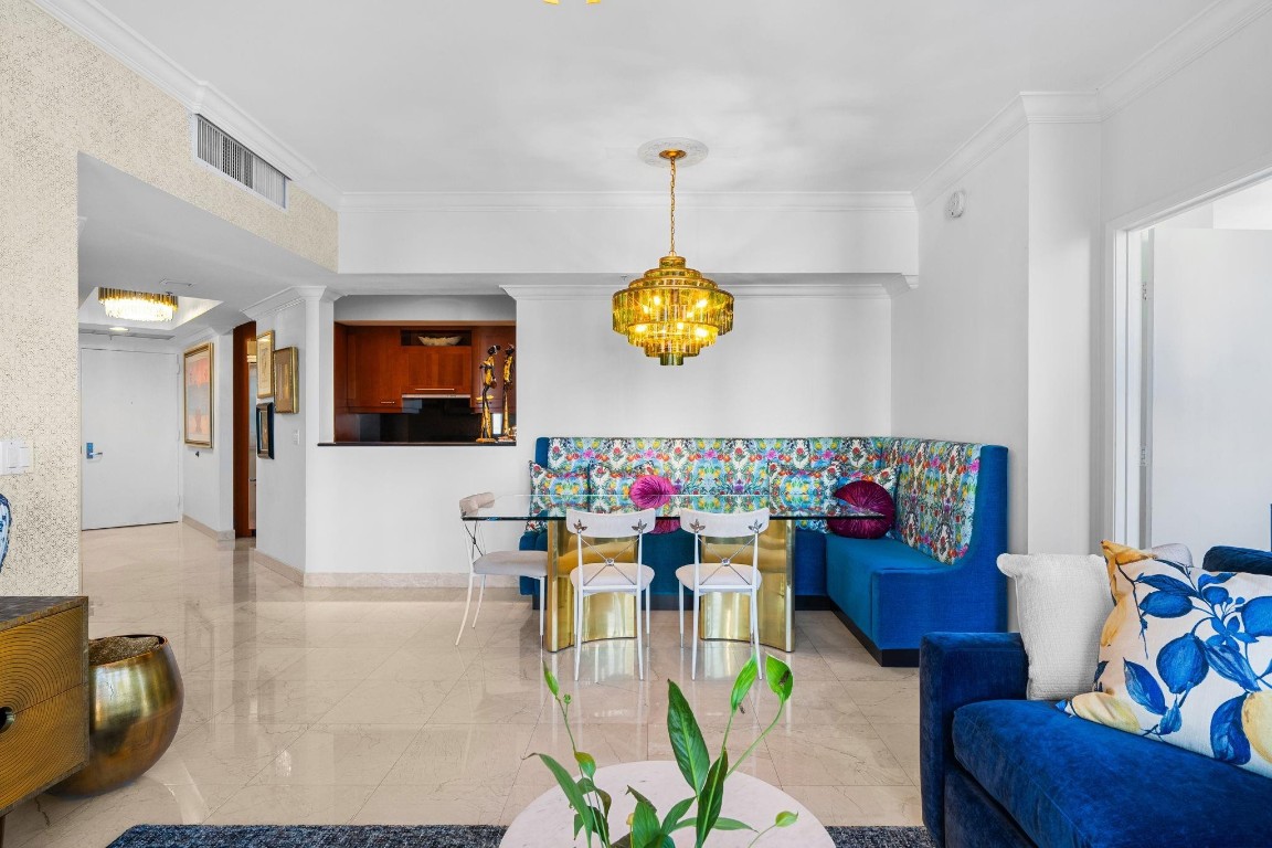 333 Las Olas #2308 Fort Lauderdale, FL 33301