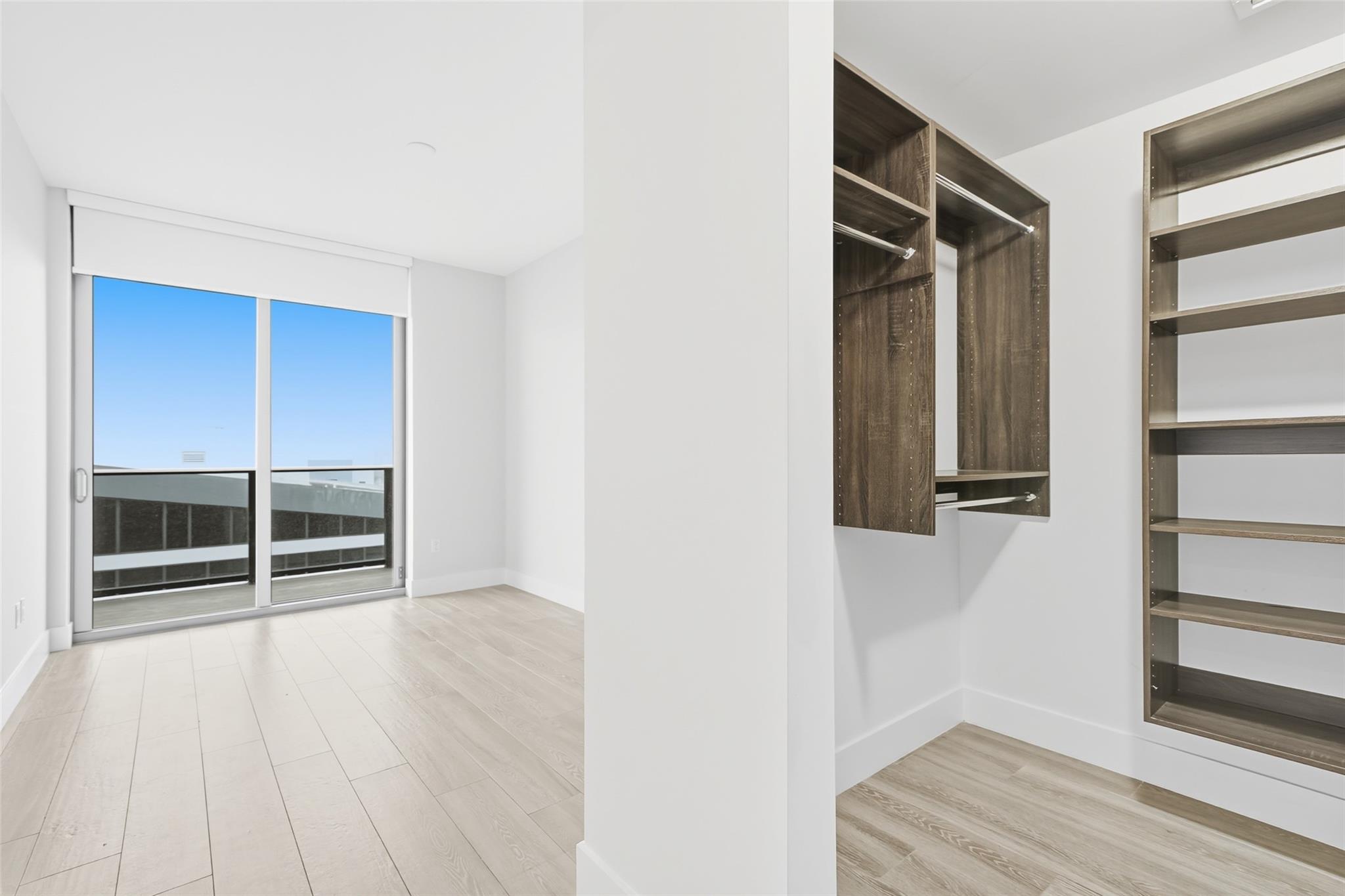 2960 NE 207th St #1108 Miami, FL 33180