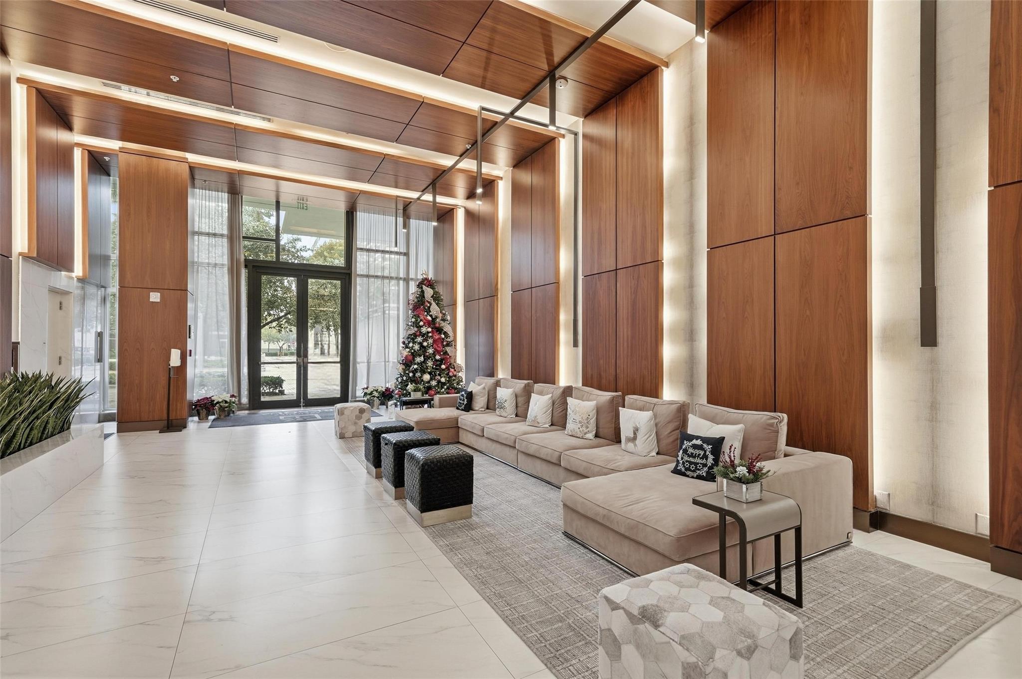 2960 NE 207th St #1108 Miami, FL 33180