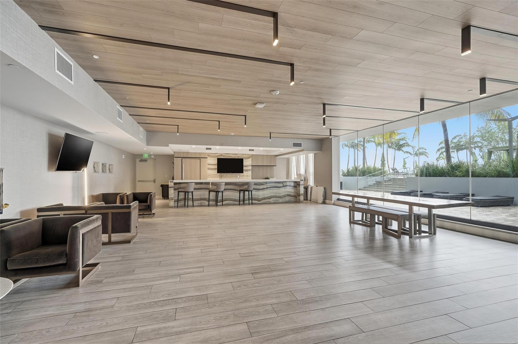 2960 NE 207th St #1108 Miami, FL 33180