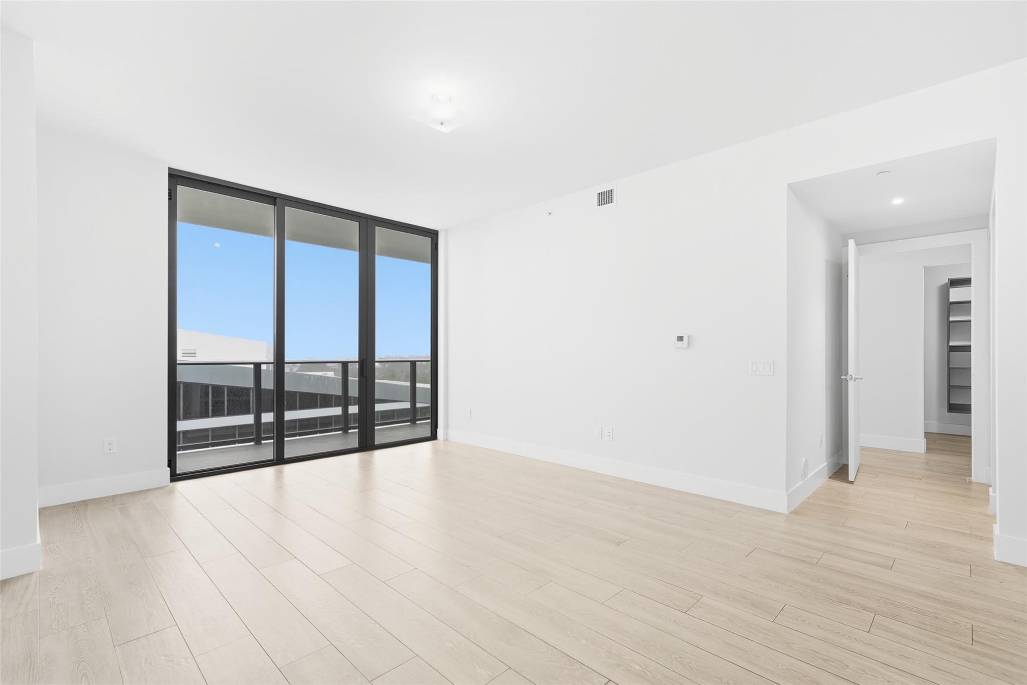 2960 NE 207th St #1108 Miami, FL 33180