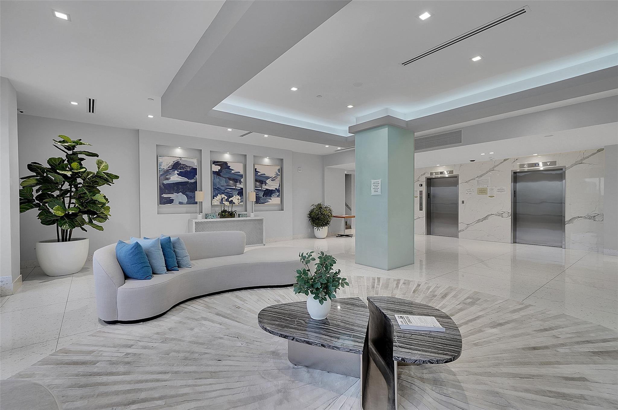 20335 W Country Clb Dr #2210 Aventura, FL 33180