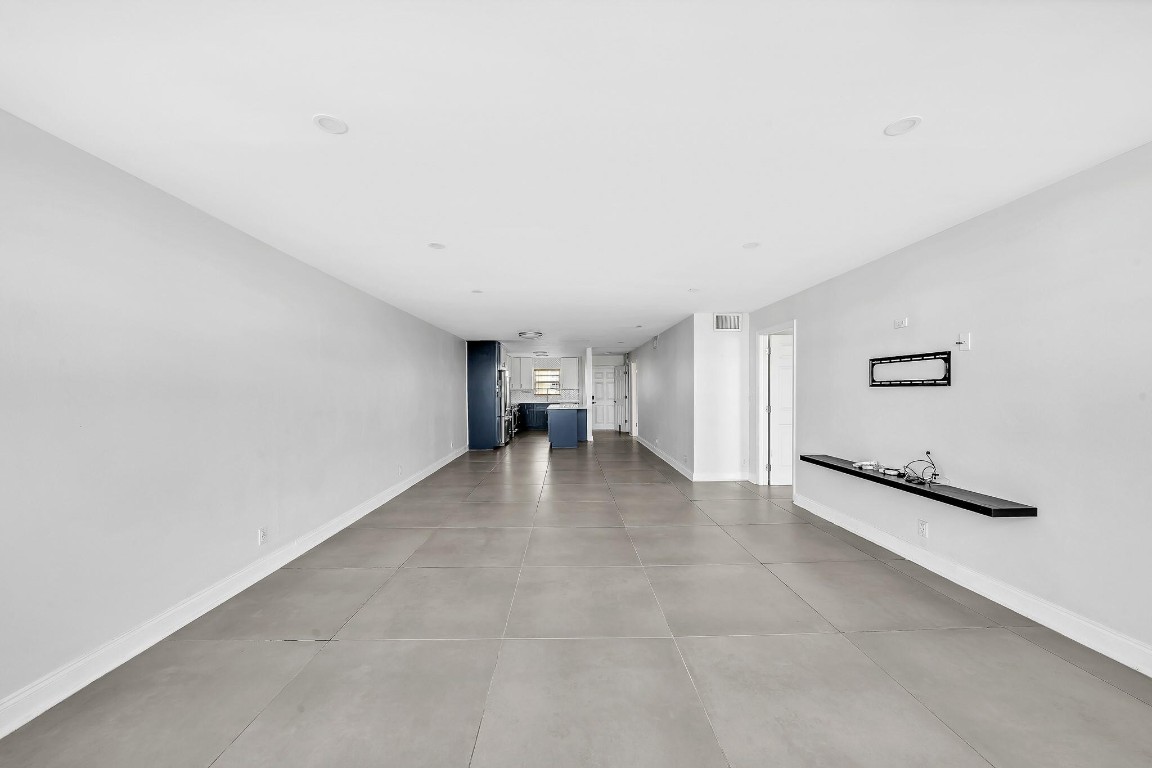 3051 NE 48th St #404 Fort Lauderdale, FL 33308