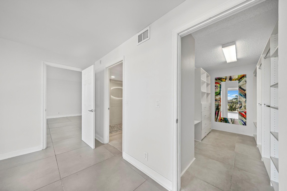 3051 NE 48th St #404 Fort Lauderdale, FL 33308