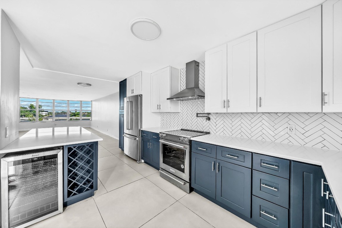 3051 NE 48th St #404 Fort Lauderdale, FL 33308