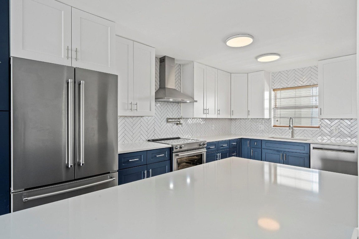 3051 NE 48th St #404 Fort Lauderdale, FL 33308