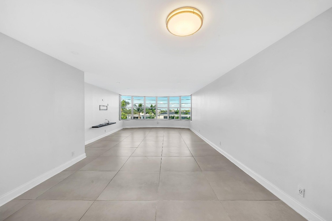 3051 NE 48th St #404 Fort Lauderdale, FL 33308