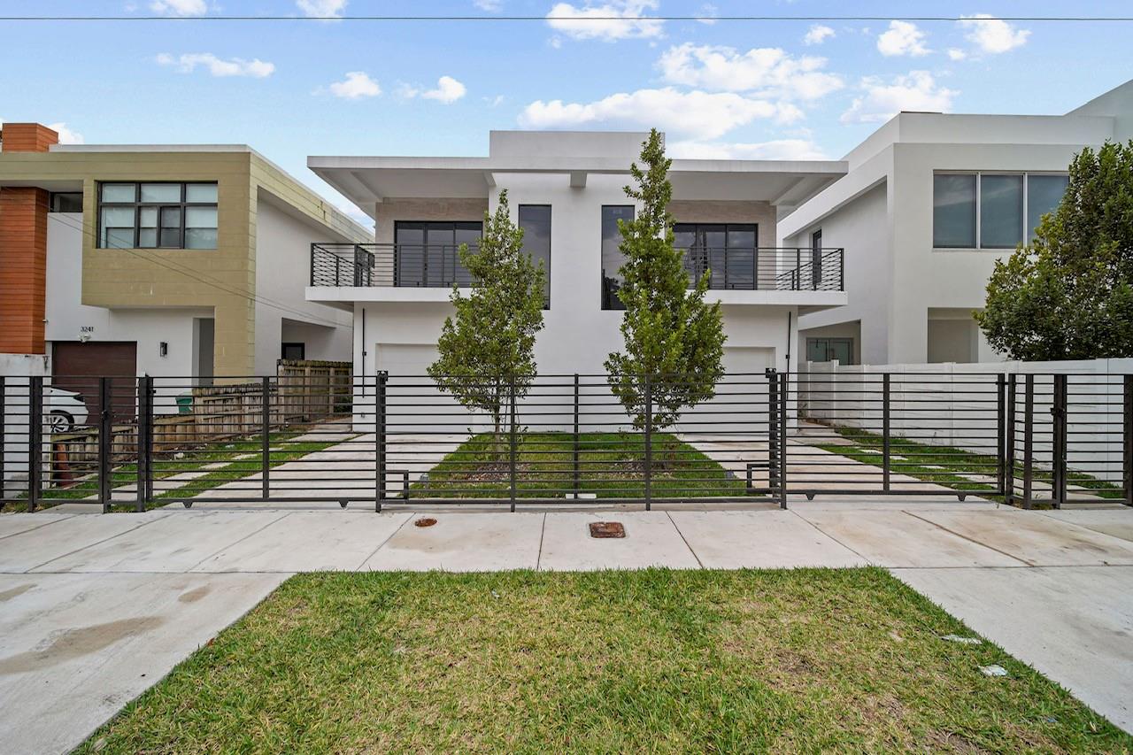 3235 Percival Ave #2