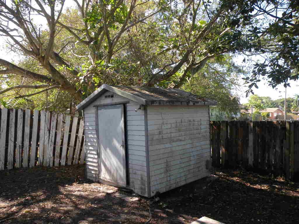 4415 SW 72th Ter Davie, FL 33314