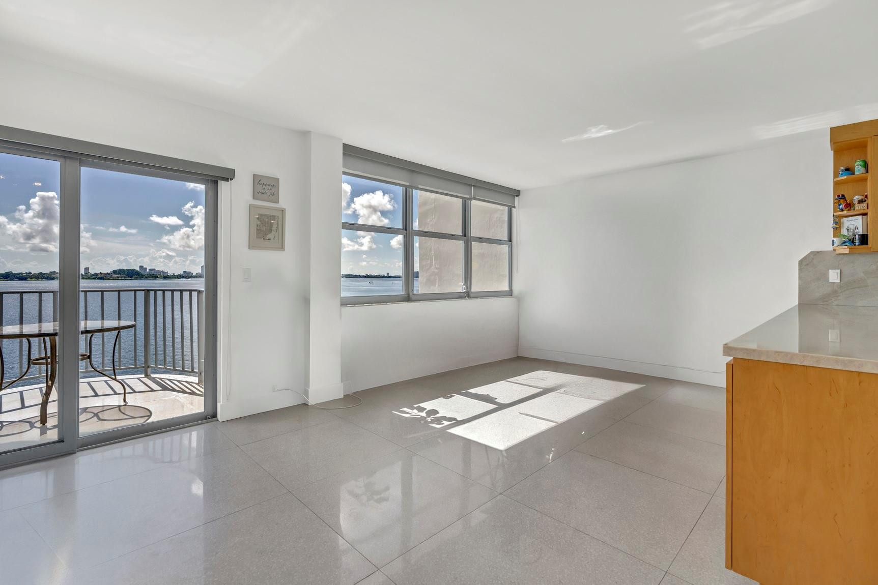 11930 N Bayshore #404 North Miami, FL 33181